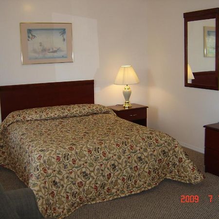 Beachside Motel Penticton Exterior foto